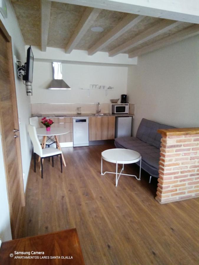 Apartamentos Lares Santa Olalla  Bagian luar foto